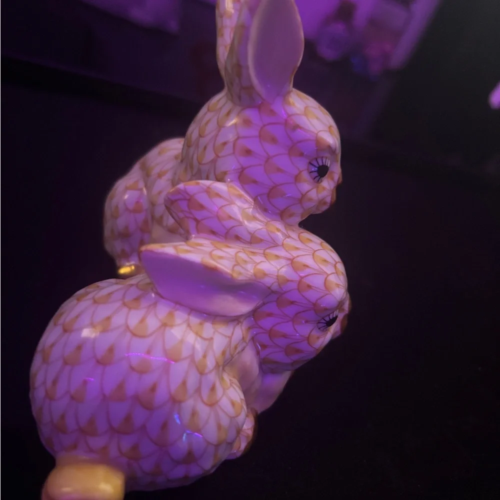 Herend hand painted first edition butterscotch rabbits with gold accents - Picture 5 of 8
